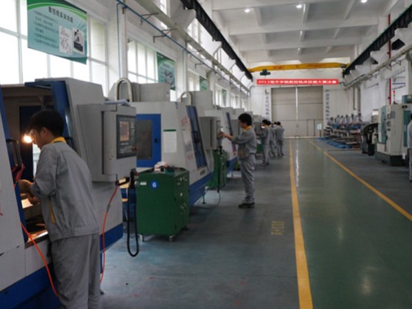 霄飞暖通数控车间三区